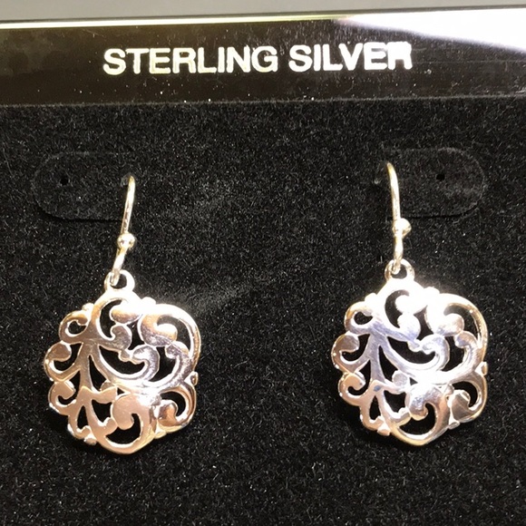 Sterling Silver Pierced Earrings filigree - Picture 2 of 4